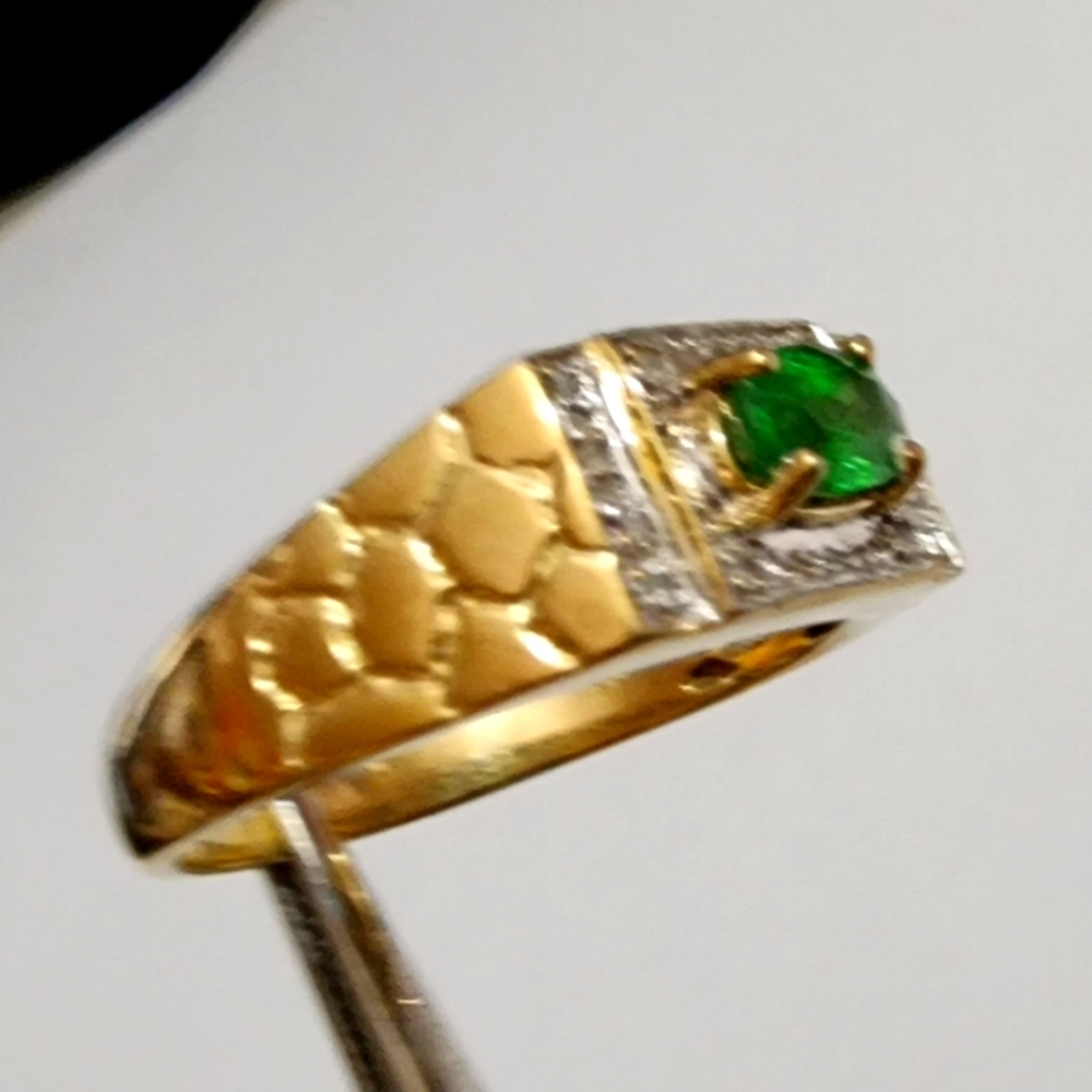 10K Gold Tsavorite Garnet & White Sapphire Men's ring - Picture 4 of 7
